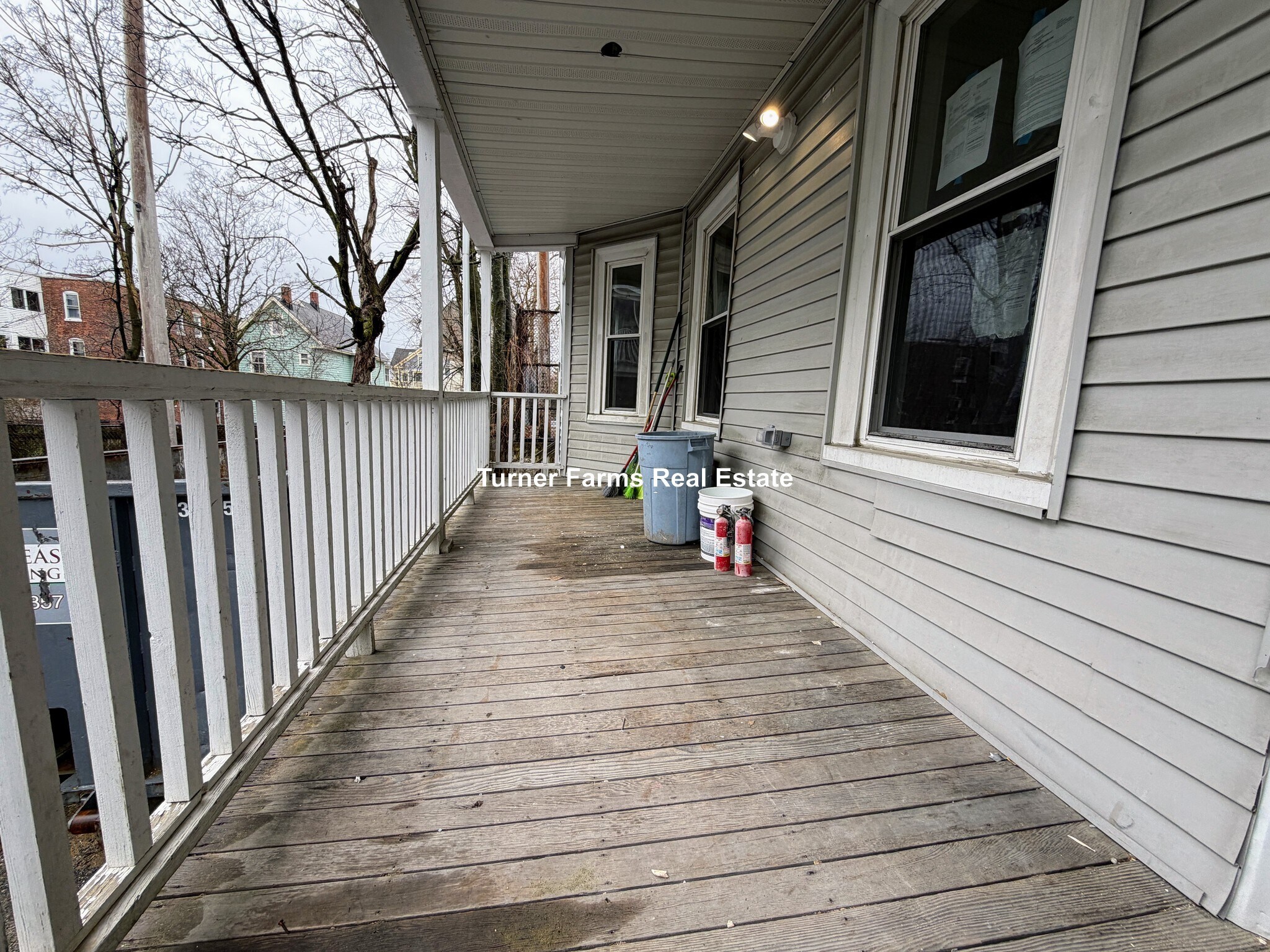 Building Photo - 5 Lowell Cir