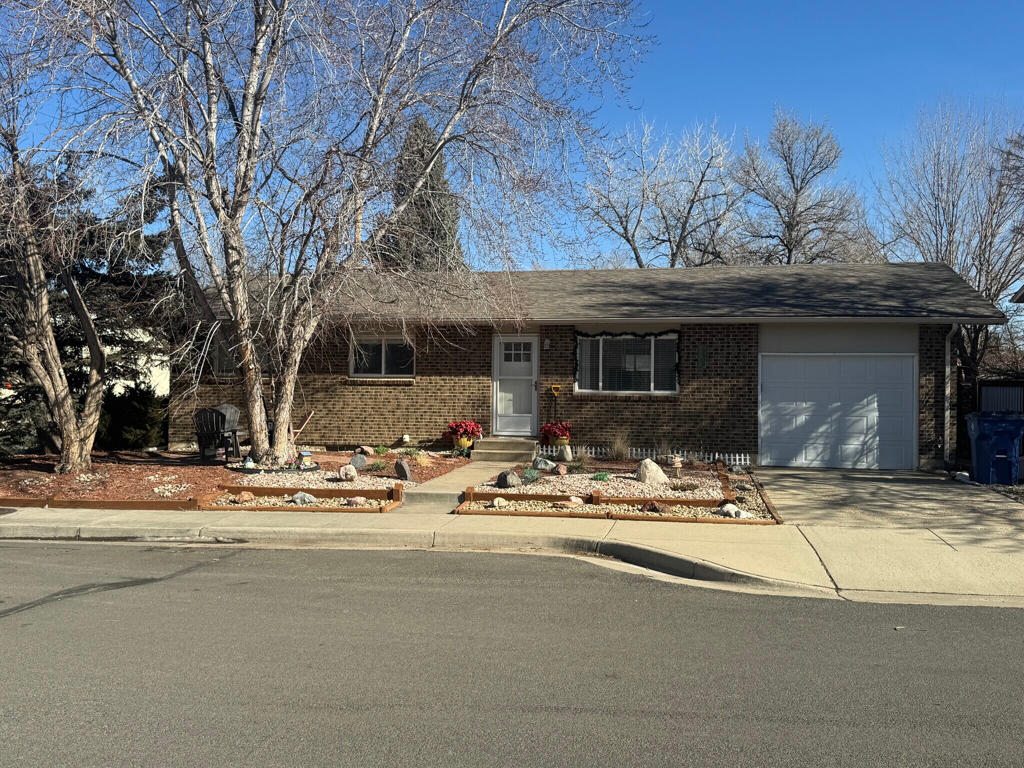 Building Photo - 100 Lawley Dr