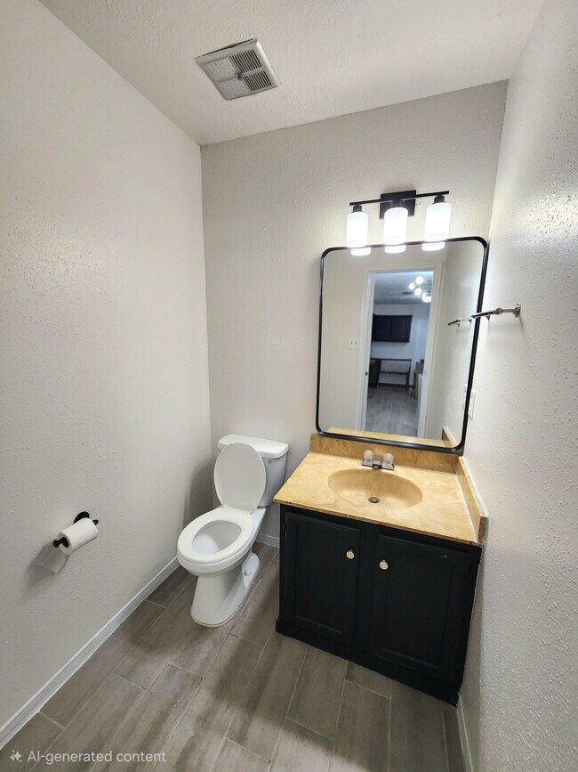 Building Photo - 10045 Emerald Creek Dr