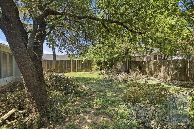 Building Photo - 9002 Marsh Dr