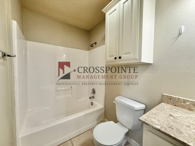 Building Photo - Tour Today! Two Bedroom, Two Bathroom Duplex!