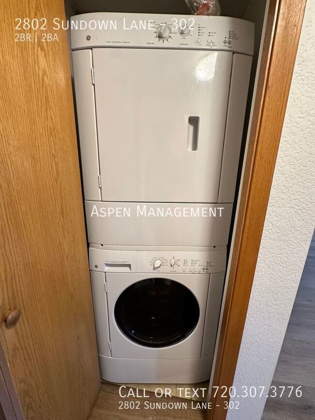 Building Photo - 2802 Sundown Ln