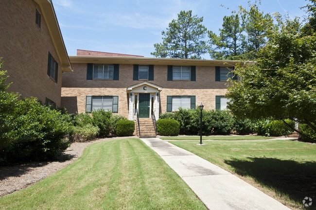 Building Photo - Pharr Court Condominiums