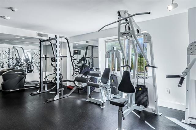 Building Photo - 4242 Lomo Alto Dr