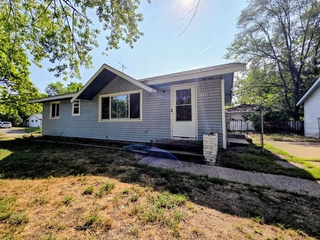 Building Photo - 11255 Arrowhead St NW