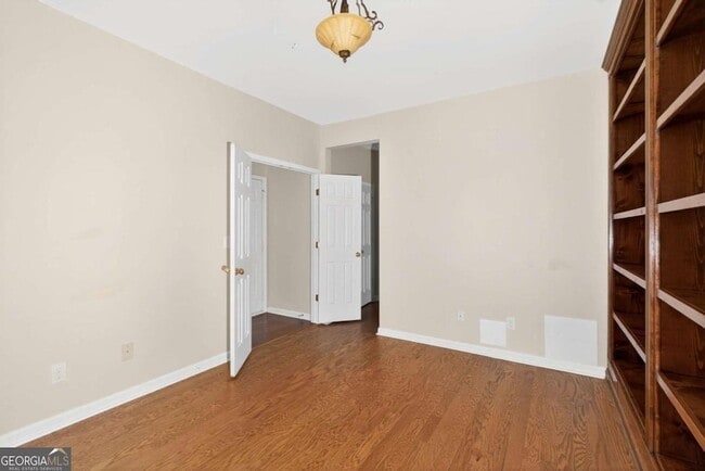 Building Photo - 438 Tioram Ln SE