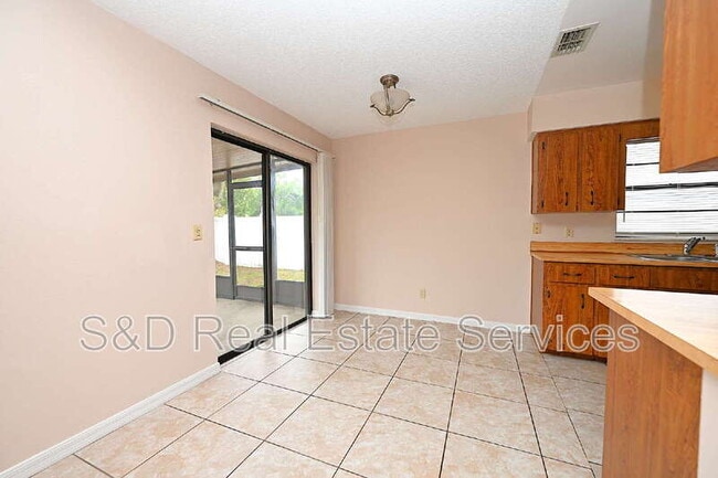 Building Photo - 1018 Sunshine Way SW