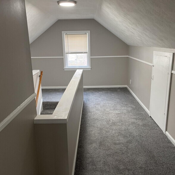 Building Photo - 25731 Forestview Ave