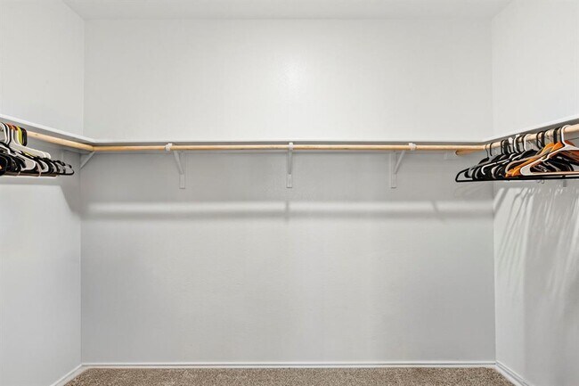 Building Photo - 12404 Silversmith Ln