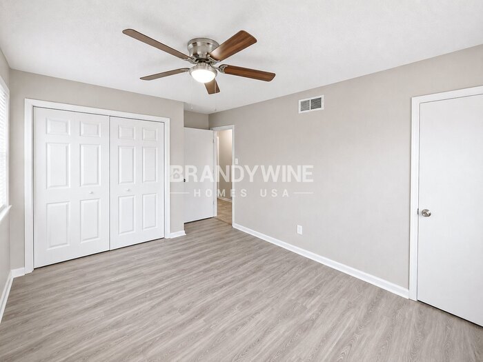 Building Photo - 2893 Knightway Rd
