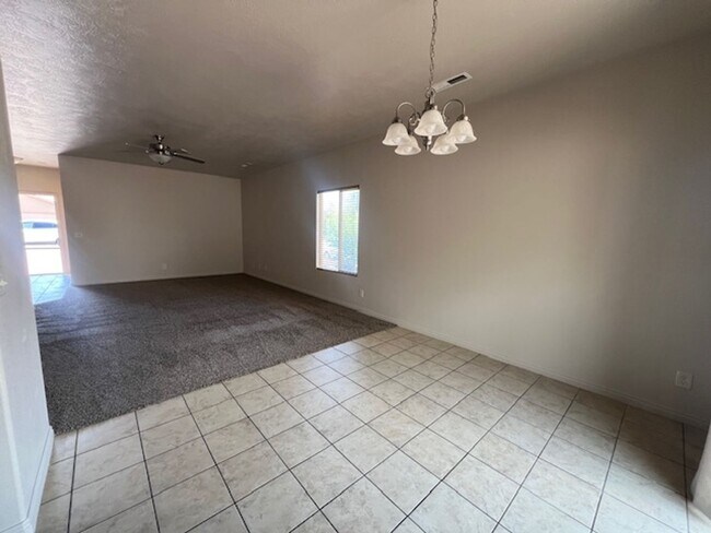 Building Photo - 441 N 2480 W
