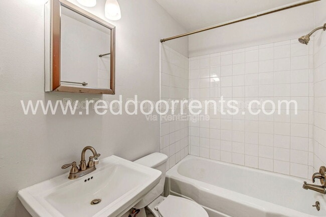 Building Photo - 4925 Crittenden Ave