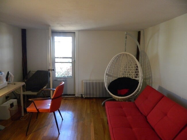 Building Photo - 20 Mechanic St