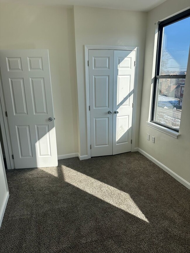 Building Photo - 941 Lamont St