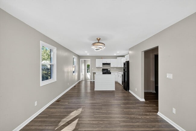 Building Photo - 1978 Piedmont St