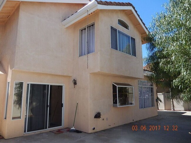 Building Photo - 28720 N Port Ln