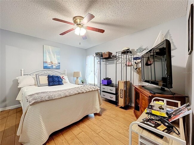 Building Photo - 26338 Glen Eagle Dr