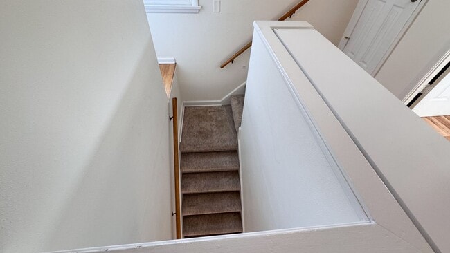 Building Photo - 120 Garden St