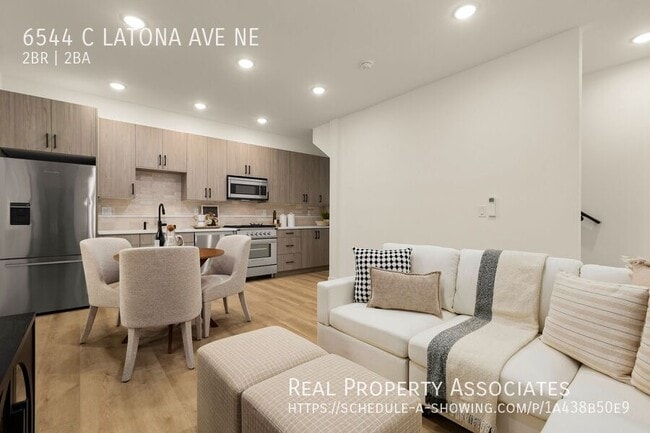 Building Photo - 6544 Latona Ave NE