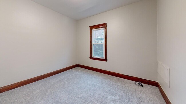 Building Photo - 3210 W 98th St
