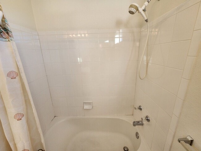 Building Photo - Charming Single-Story Pulte Home in a corner lot. 0