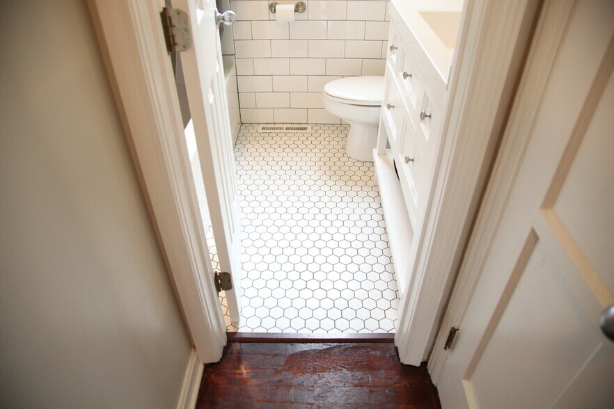 Bathroom - 2411 Fortune Avenue