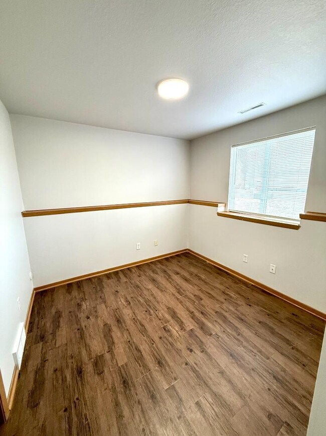 Building Photo - 4524 Twain Cir