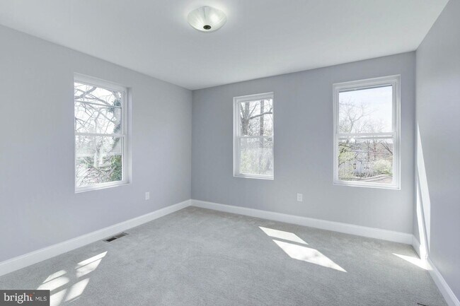 Building Photo - 3200 Bunker Hill Rd