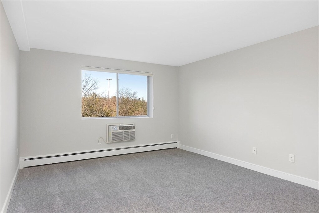 Building Photo - 1 Stonehill Dr