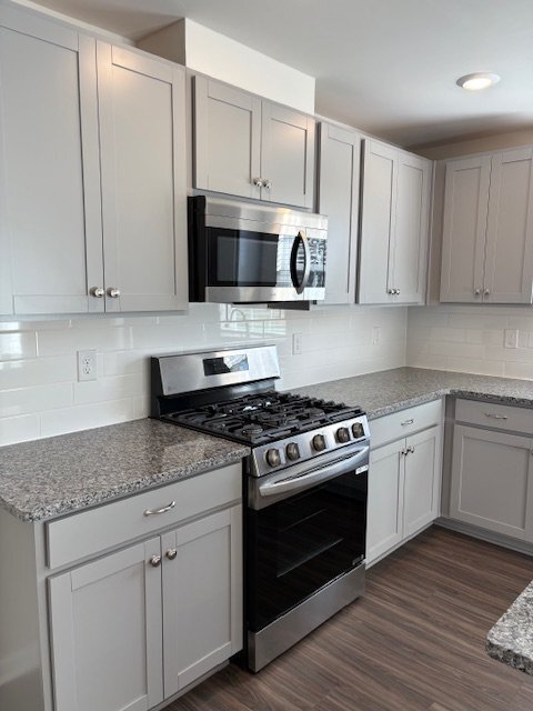 Building Photo - 124 Plumtree Ct