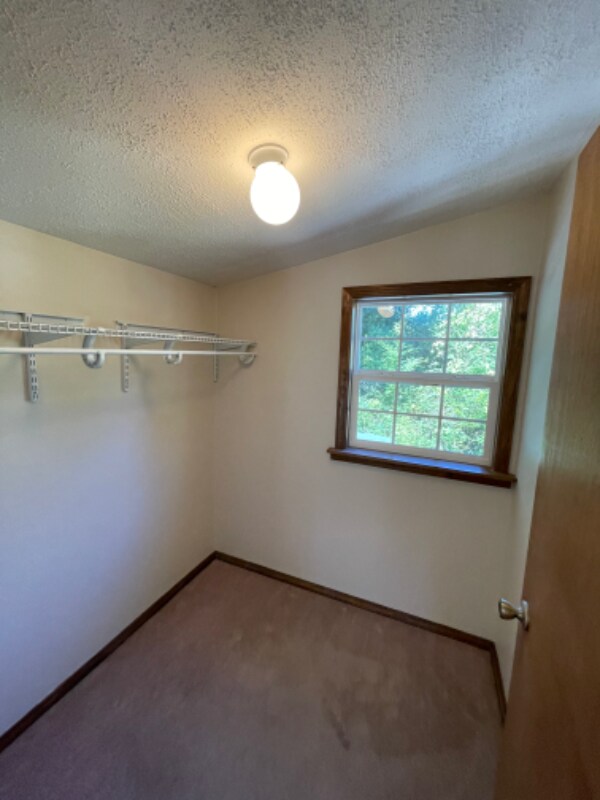 Building Photo - 106 Herbison Ln