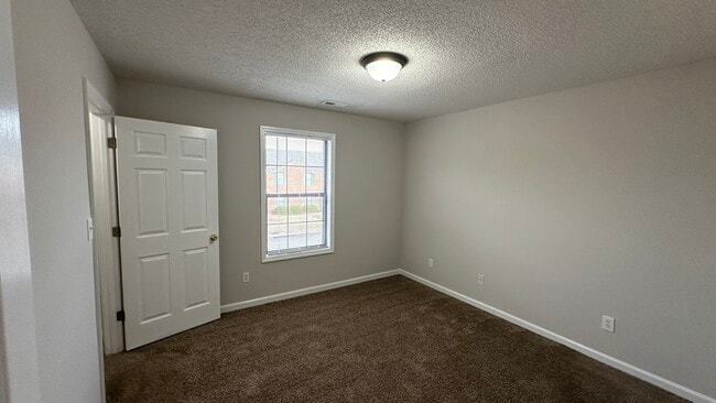 Second upstairs bedroom - 1211 Goldridge Dr SW