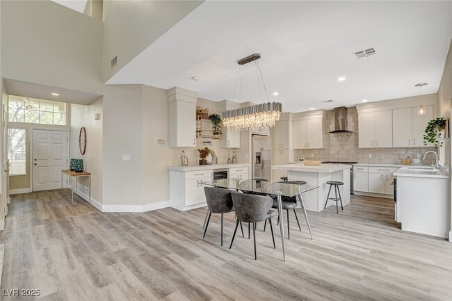 Building Photo - 2033 Shining Feather Ln
