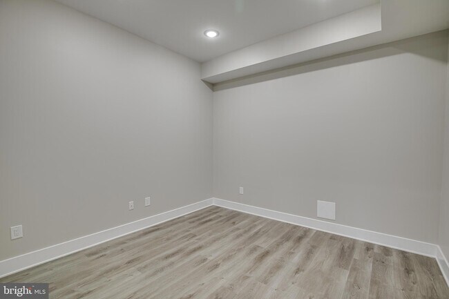 Building Photo - 2019 N College Ave