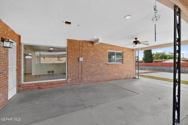 Building Photo - 5108 Yvette Ave