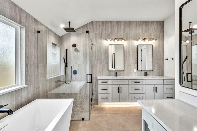 Building Photo - 8209 Polar Dr