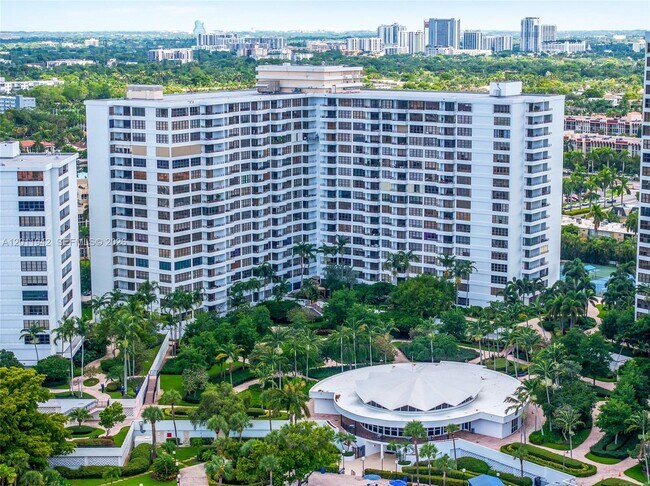 Building Photo - 600 Three Islands Boulevard