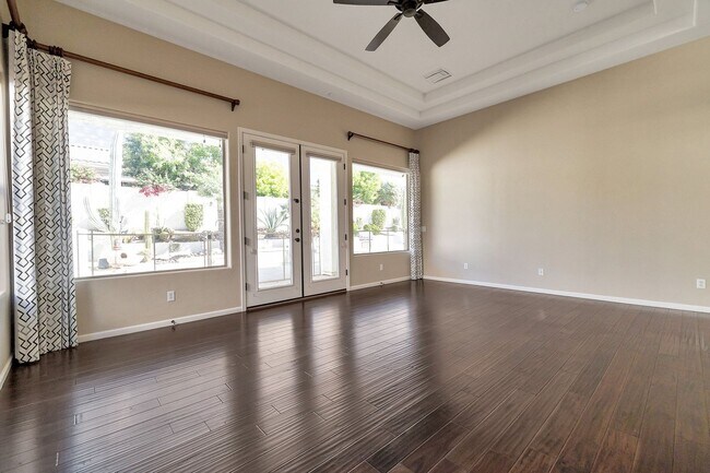 Building Photo - Stunning 4-bedroom, 3-bathroom home located in the desirable Scottsdale, AZ with a Casita! *RENT ...