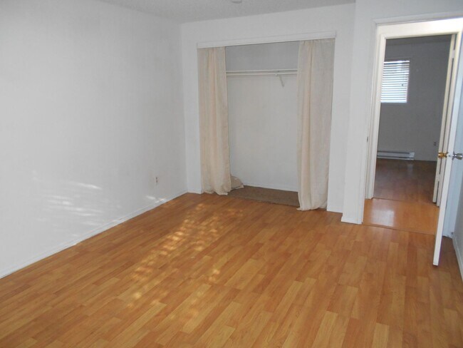 Building Photo - DEV11 - Devita, James - 240902