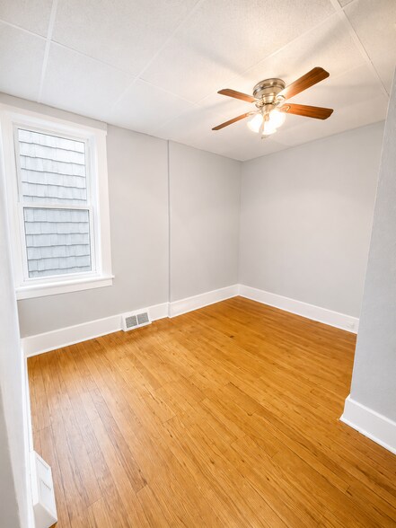 Building Photo - 1403 Methyl St