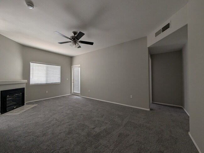 Building Photo - 3-BEDROOM CONDO FOR RENT IN NW LAS VEGAS