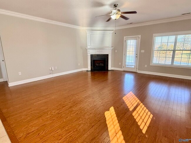 Building Photo - 5031 SE Valley Cove Dr