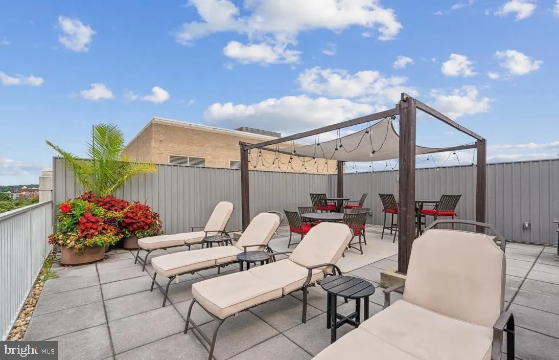 Building Photo - 1711 Massachusetts Ave NW