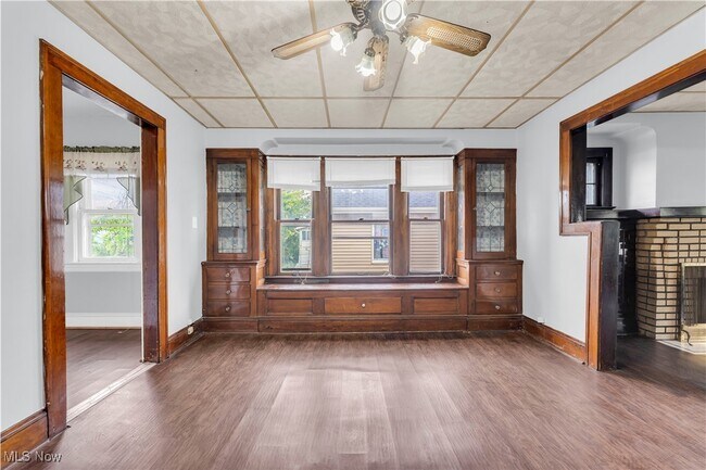 Building Photo - 14614 Glendale Ave