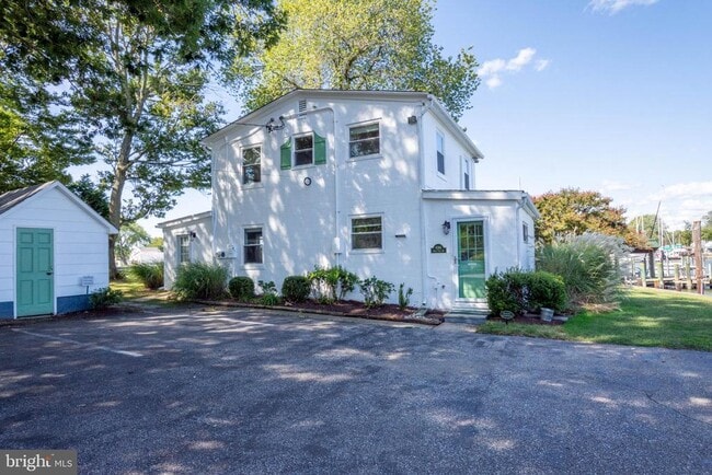 Building Photo - 6064 Drum Point Rd