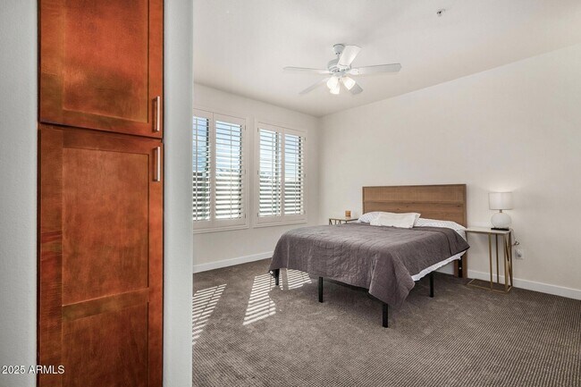 Building Photo - 6745 N 93RD Ave