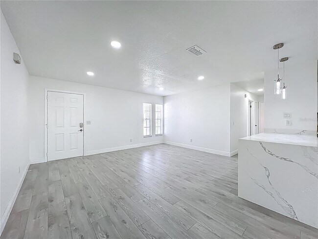 Building Photo - 7609 Winter Shade Dr