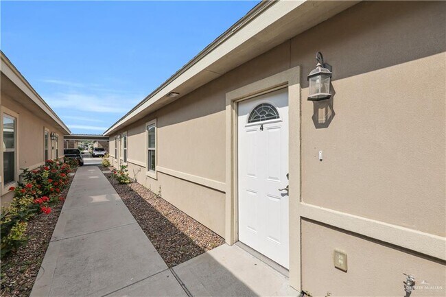 Building Photo - 23 Harrison St