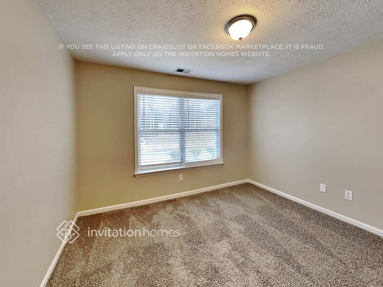 Building Photo - 4950 Promenade Dr SW