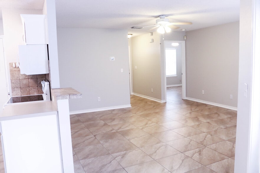 Living Room - 1013 Cupertino St